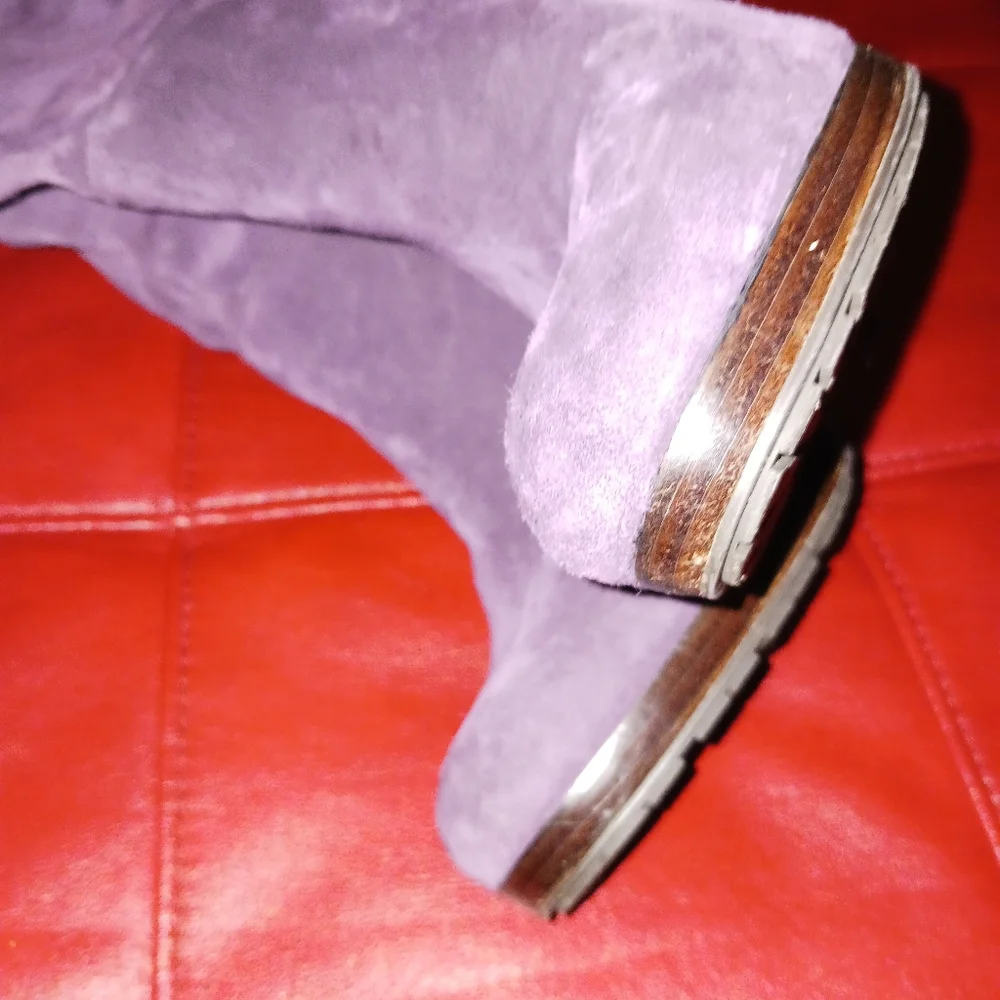 Cole Haan Purple Suede Ankle Heeled Boots Nike Air Sole Sz 9 Ladies Perfect! - Picture 4 of 6